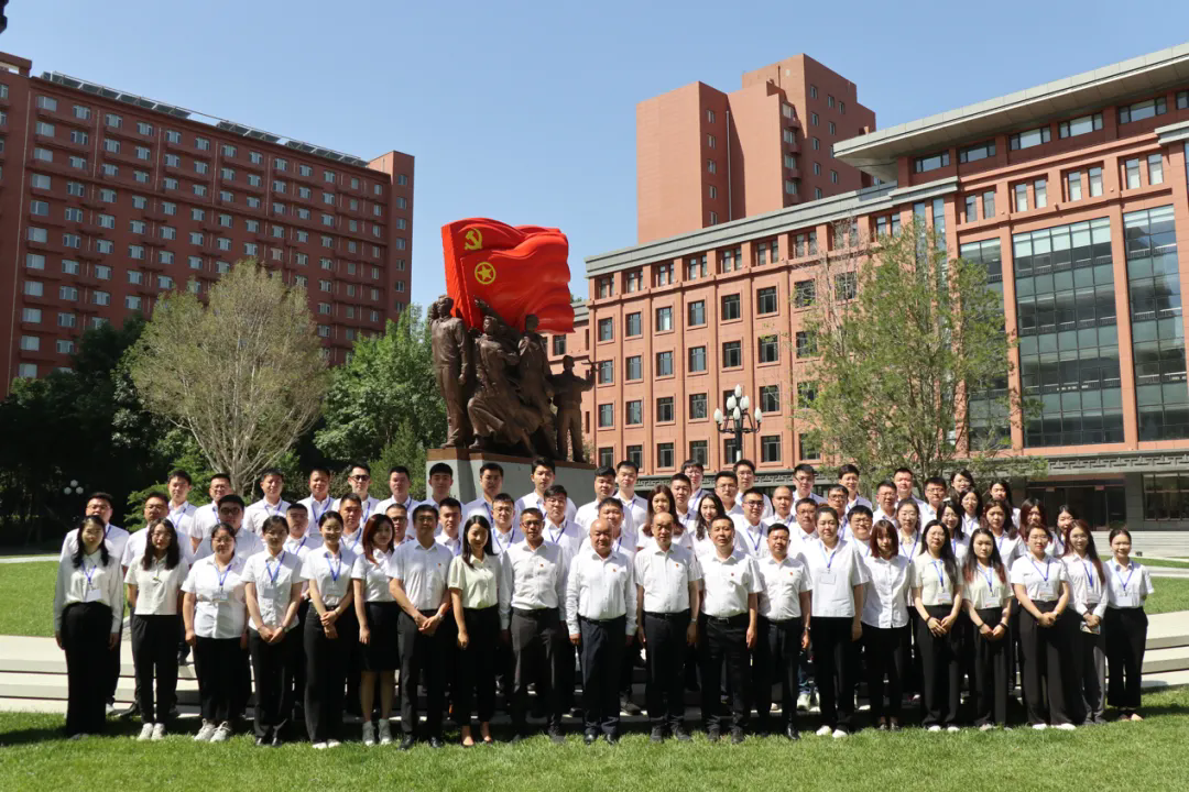 中国28圈.com首期“青马工程”培训班开班